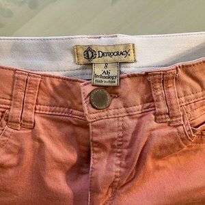 Size 8 Coral Democracy Crop Pant w/"Ab" Technology